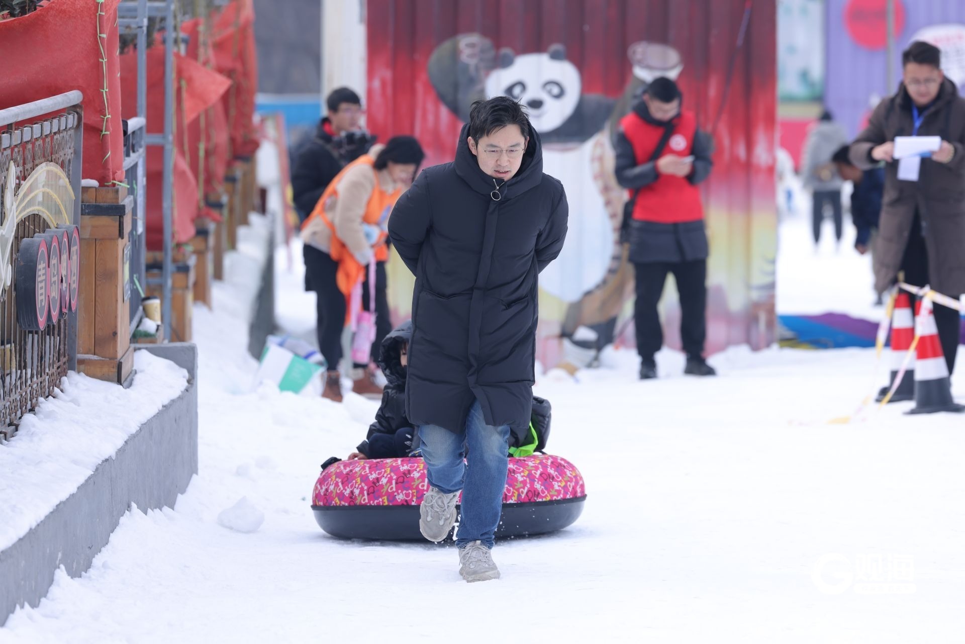 轻球员是他
